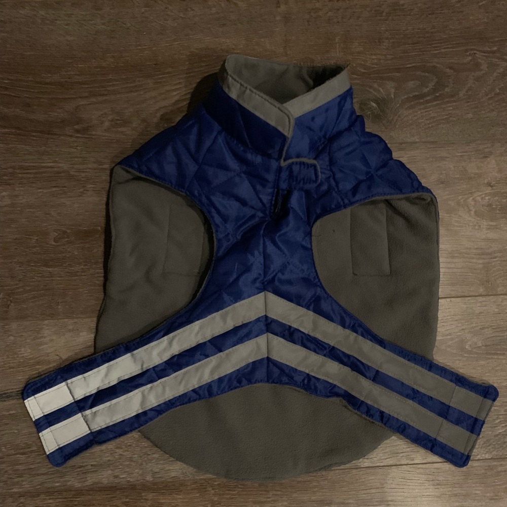 Dog jacket🐶 - Picture 2 of 3